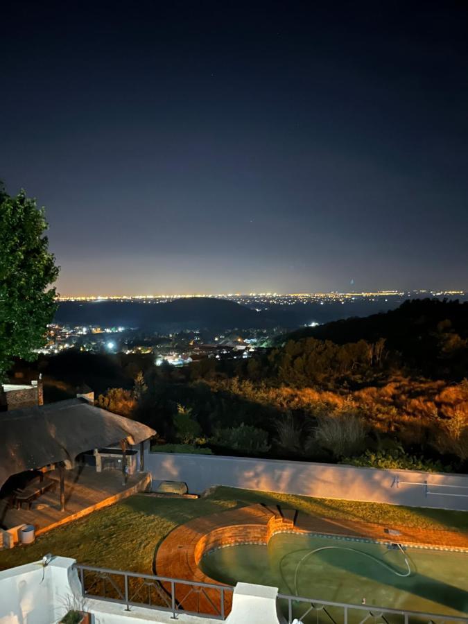 Glenvista Home With A View Johannesburg Exterior photo